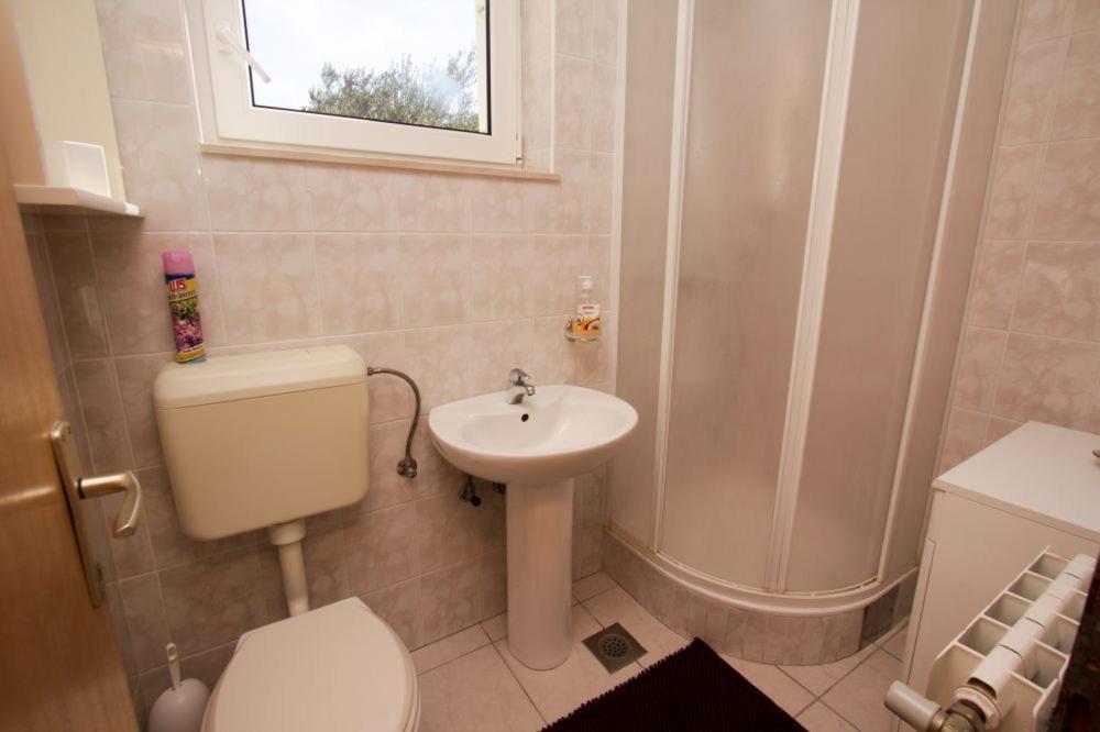 Vila Pinet Apartment Brist Luaran gambar
