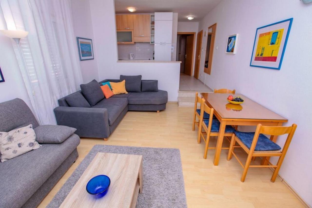 Vila Pinet Apartment Brist Luaran gambar