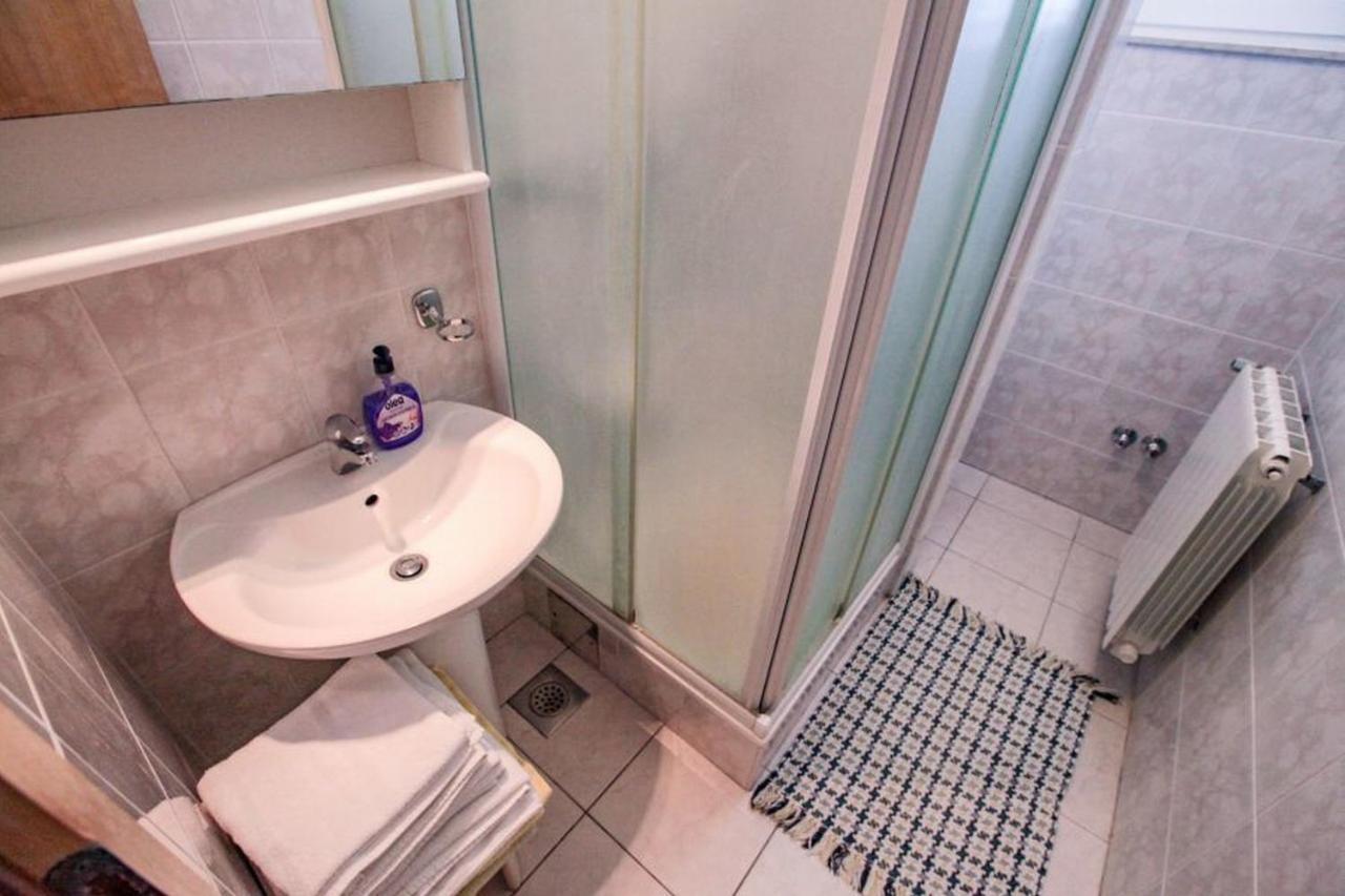 Vila Pinet Apartment Brist Luaran gambar
