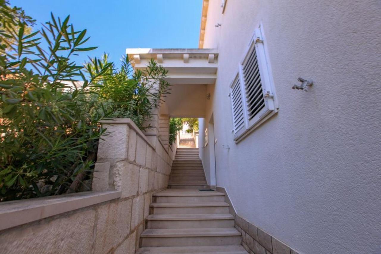 Vila Pinet Apartment Brist Luaran gambar