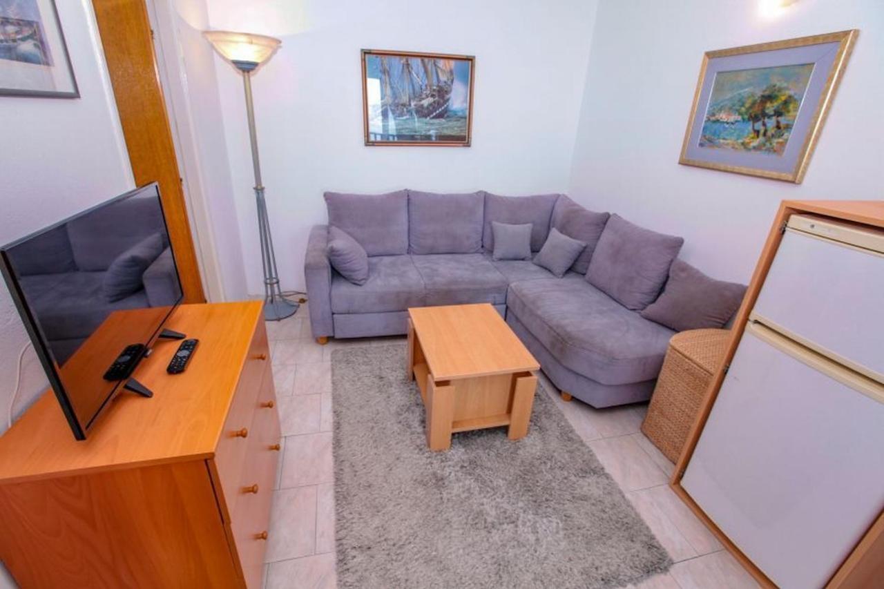 Vila Pinet Apartment Brist Luaran gambar