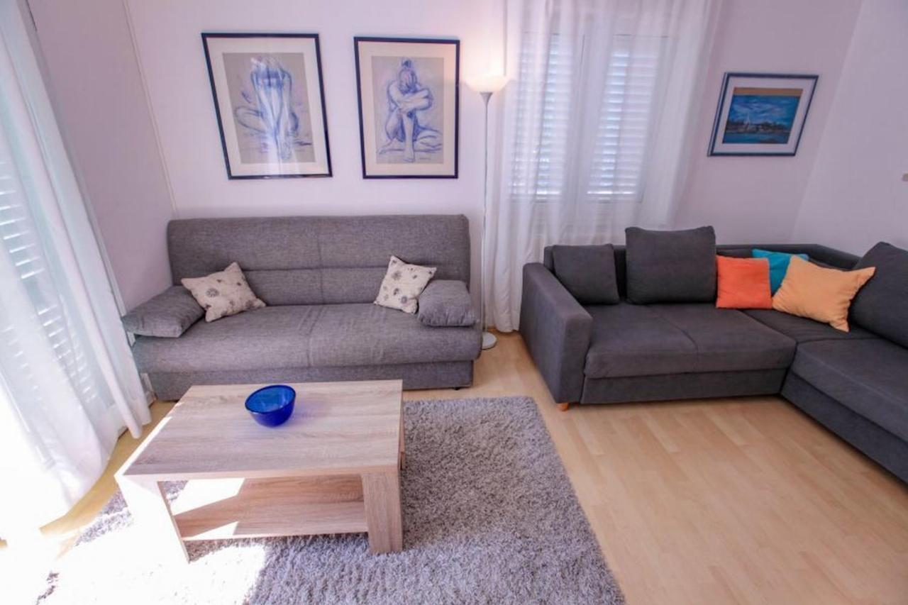 Vila Pinet Apartment Brist Luaran gambar